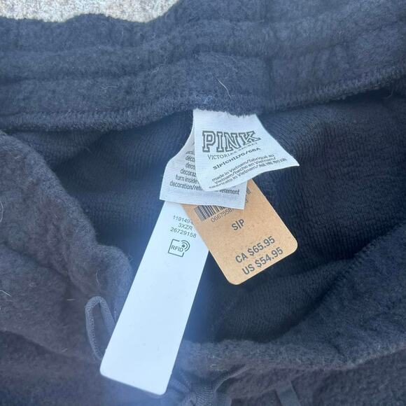 VS Pink Sweat - Picture 4 of 4